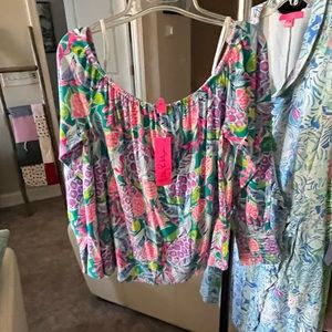 NWT off the shoulder xl Lilly top